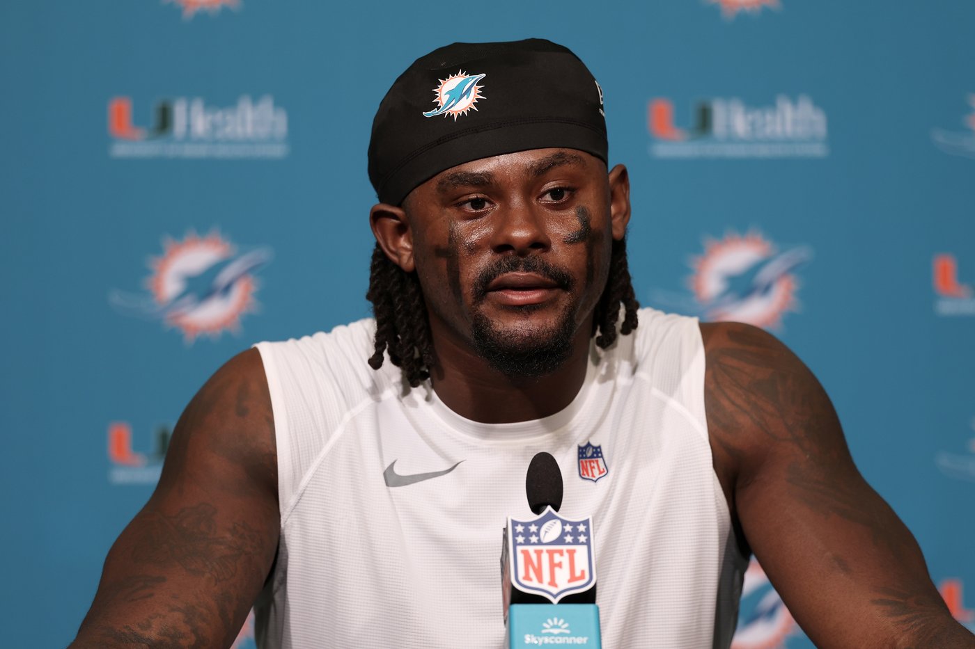 Dolphins must lean on small victories after being overmatched for a second straight game | iNFOnews.ca