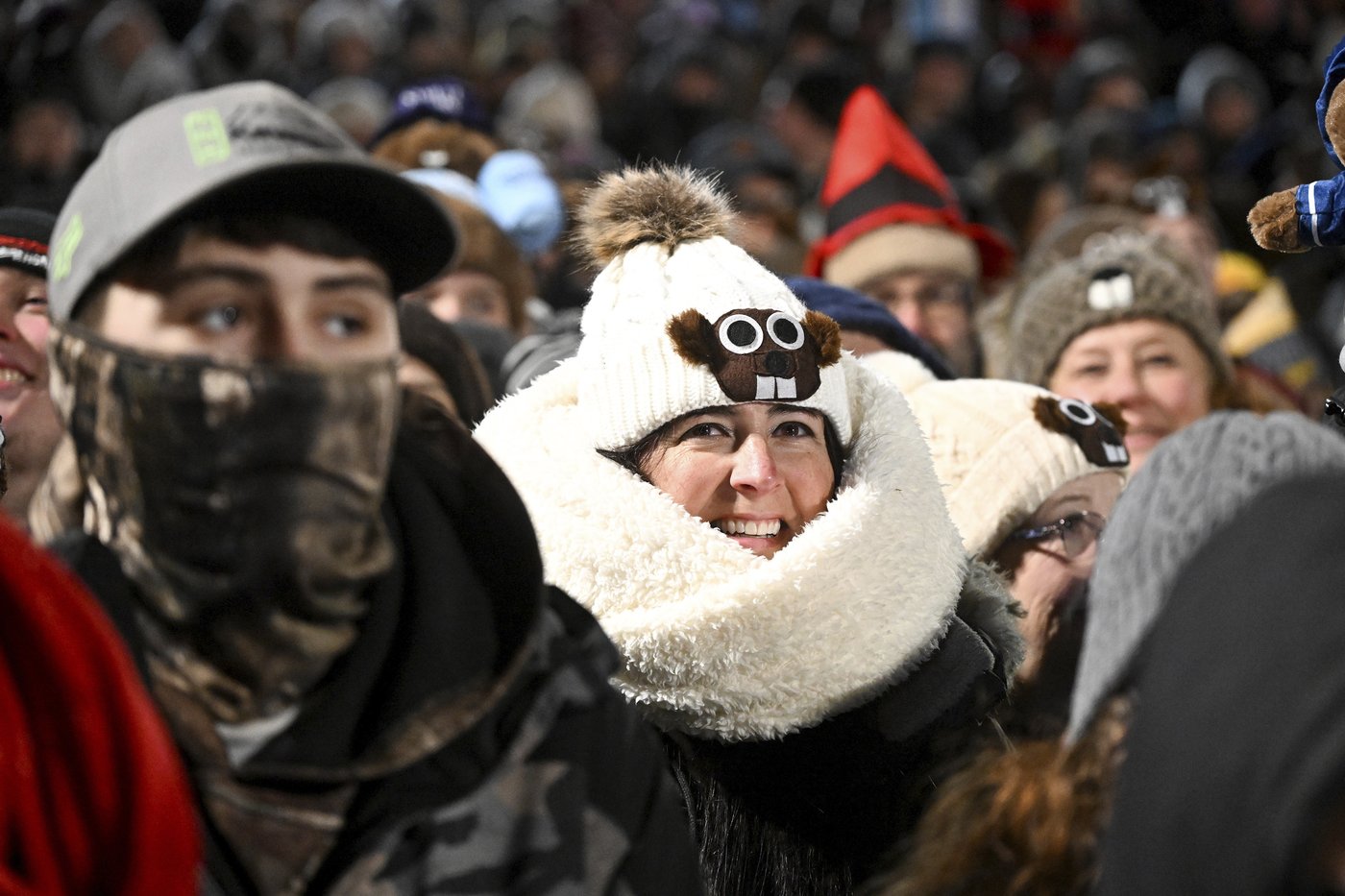 Punxsutawney Phil sees his shadow, handlers say, predicting 6 more weeks of wintry weather | iNFOnews.ca