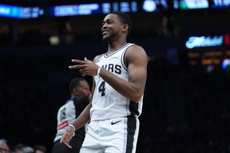 Spurs rule De'Aaron Fox out of Game 1 with ankle soreness, Thunder get Jalen Williams back | iNFOnews.ca
