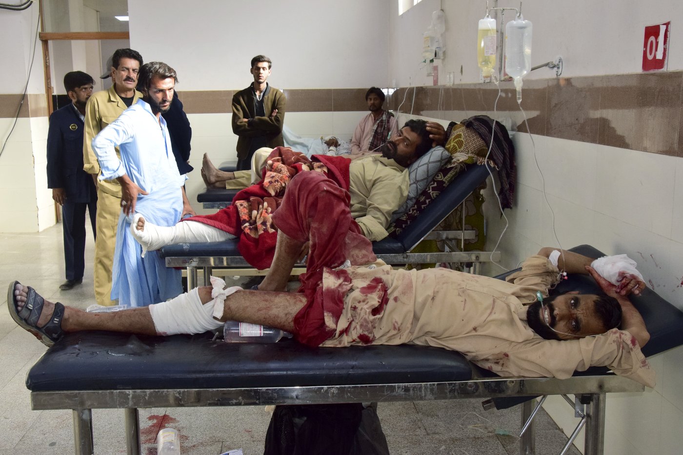 A powerful suicide bombing at a rail station in southwestern Pakistan kills at least 26 | iNFOnews.ca A powerful suicide bombing at a rail station in southwestern Pakistan kills at least 26 | iNFOnews.ca