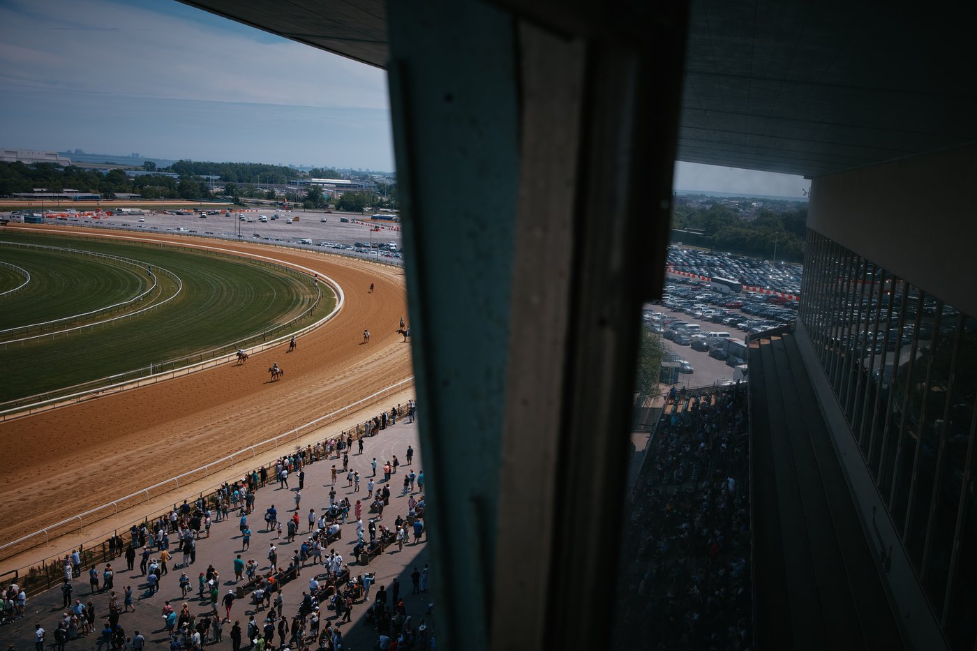 PHOTO ESSAY: Aqueduct Race Track closes after 'A Good Run' of over 130 years | iNFOnews.ca