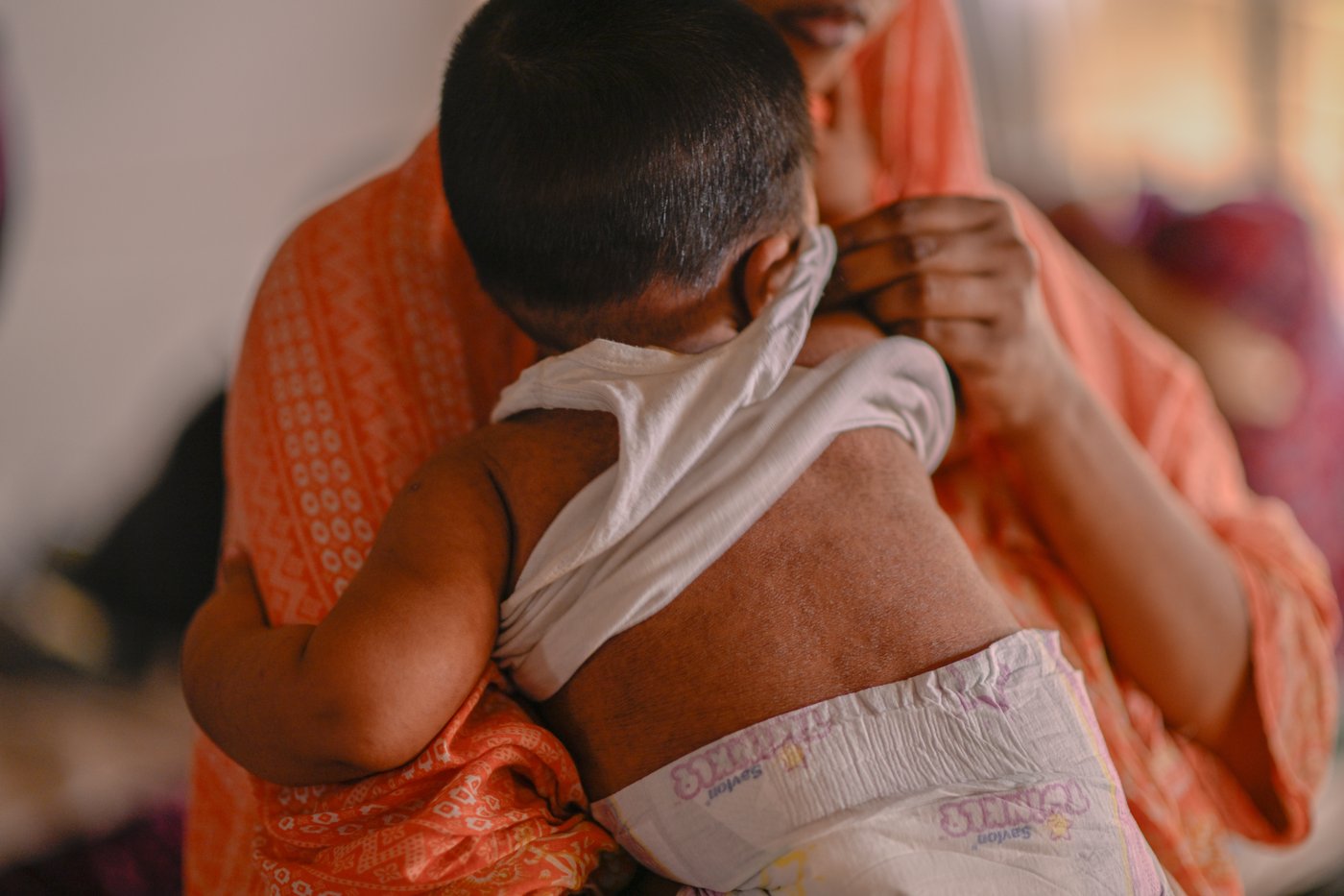 Bangladesh conducts emergency measles vaccinations as outbreak kills more than 100 children | iNFOnews.ca Bangladesh conducts emergency measles vaccinations as outbreak kills more than 100 children | iNFOnews.ca