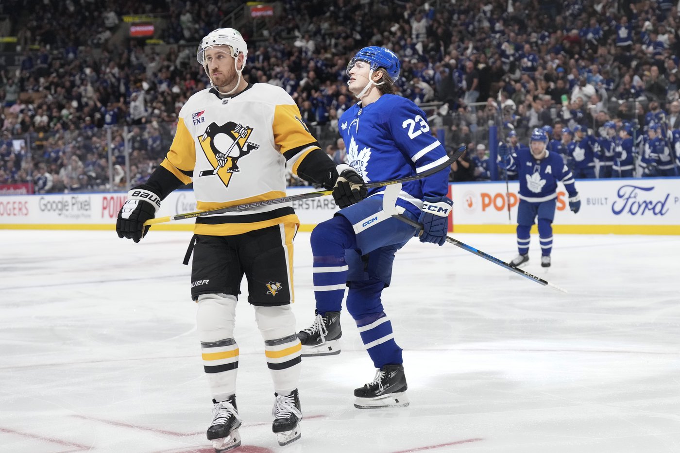 Marner, Maple Leafs top Pittsburgh Penguins 4-2 in Toronto's home opener | iNFOnews.ca Marner, Maple Leafs top Pittsburgh Penguins 4-2 in Toronto's home opener | iNFOnews.ca