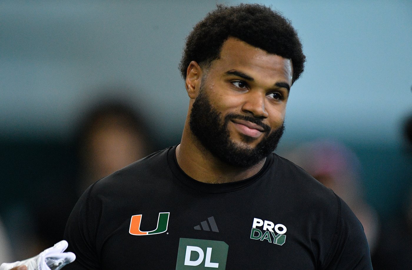 Chargers take Miami defensive end Akheem Mesidor at No. 22 in NFL draft | iNFOnews.ca