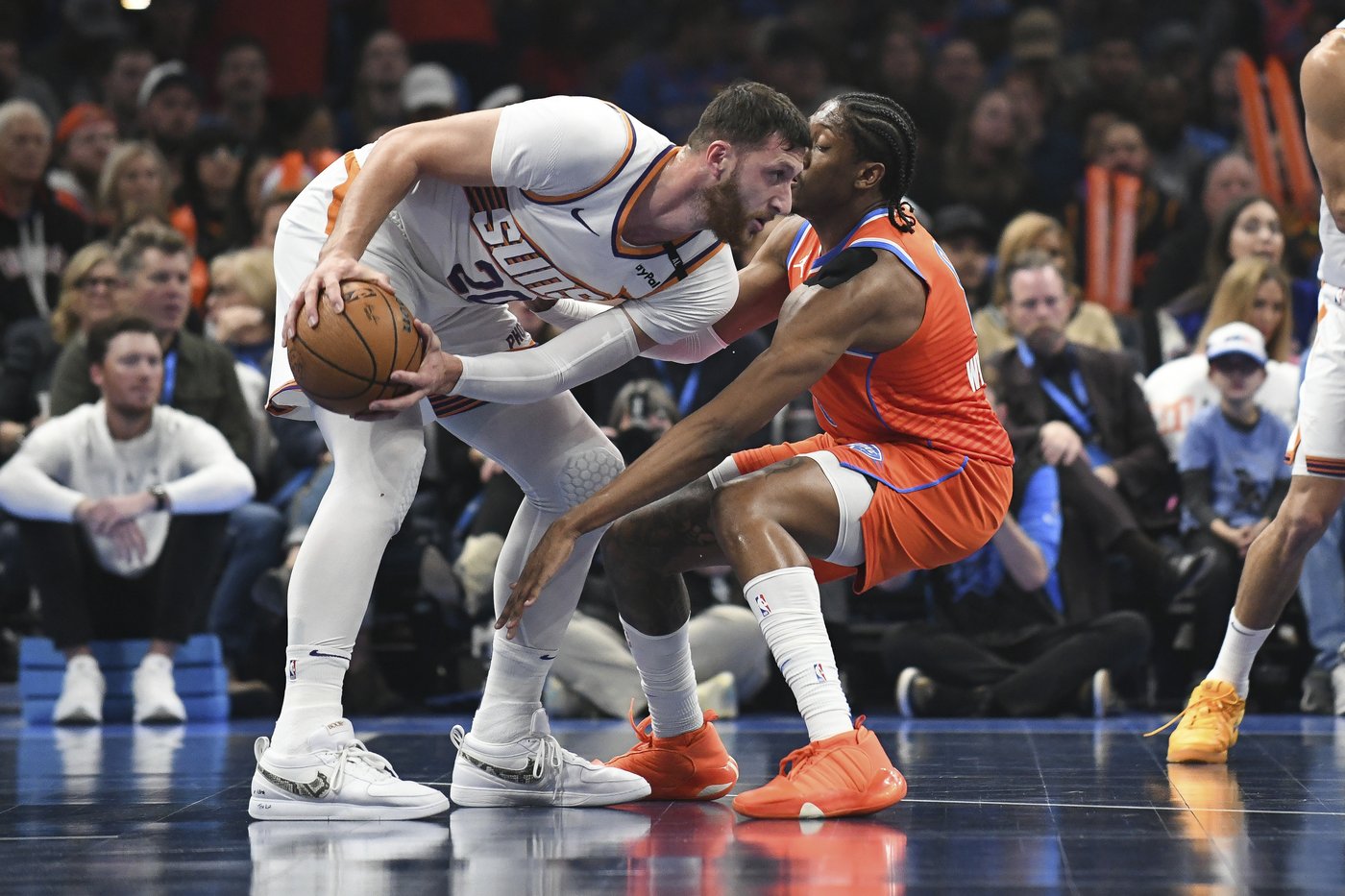 Shai Gilgeous-Alexander scores 28 points, Thunder beat Suns 99-83 in NBA Cup | iNFOnews.ca