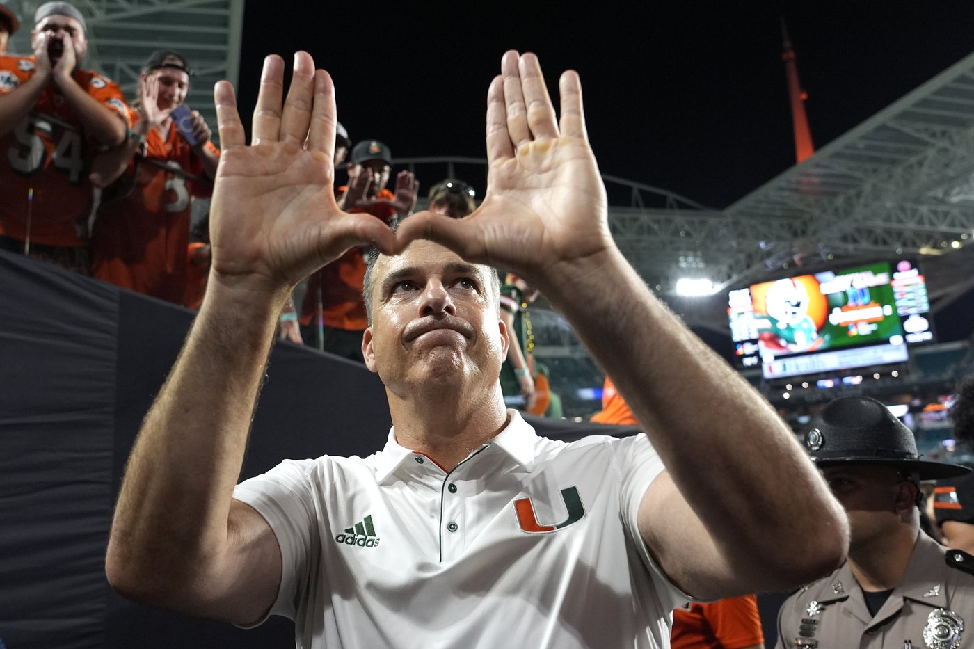 The football alumni are flooding Miami's sidelines. The unbeaten Hurricanes are seeing the benefits | iNFOnews.ca The football alumni are flooding Miami's sidelines. The unbeaten Hurricanes are seeing the benefits | iNFOnews.ca