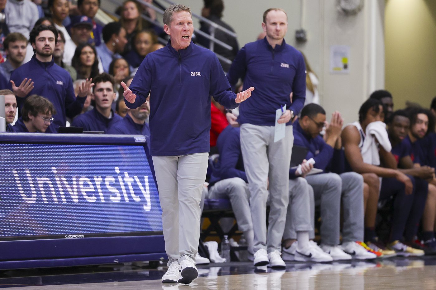 No. 19 Gonzaga holds on to beat Pepperdine 89-82 behind Battle's 21 points | iNFOnews.ca No. 19 Gonzaga holds on to beat Pepperdine 89-82 behind Battle's 21 points | iNFOnews.ca