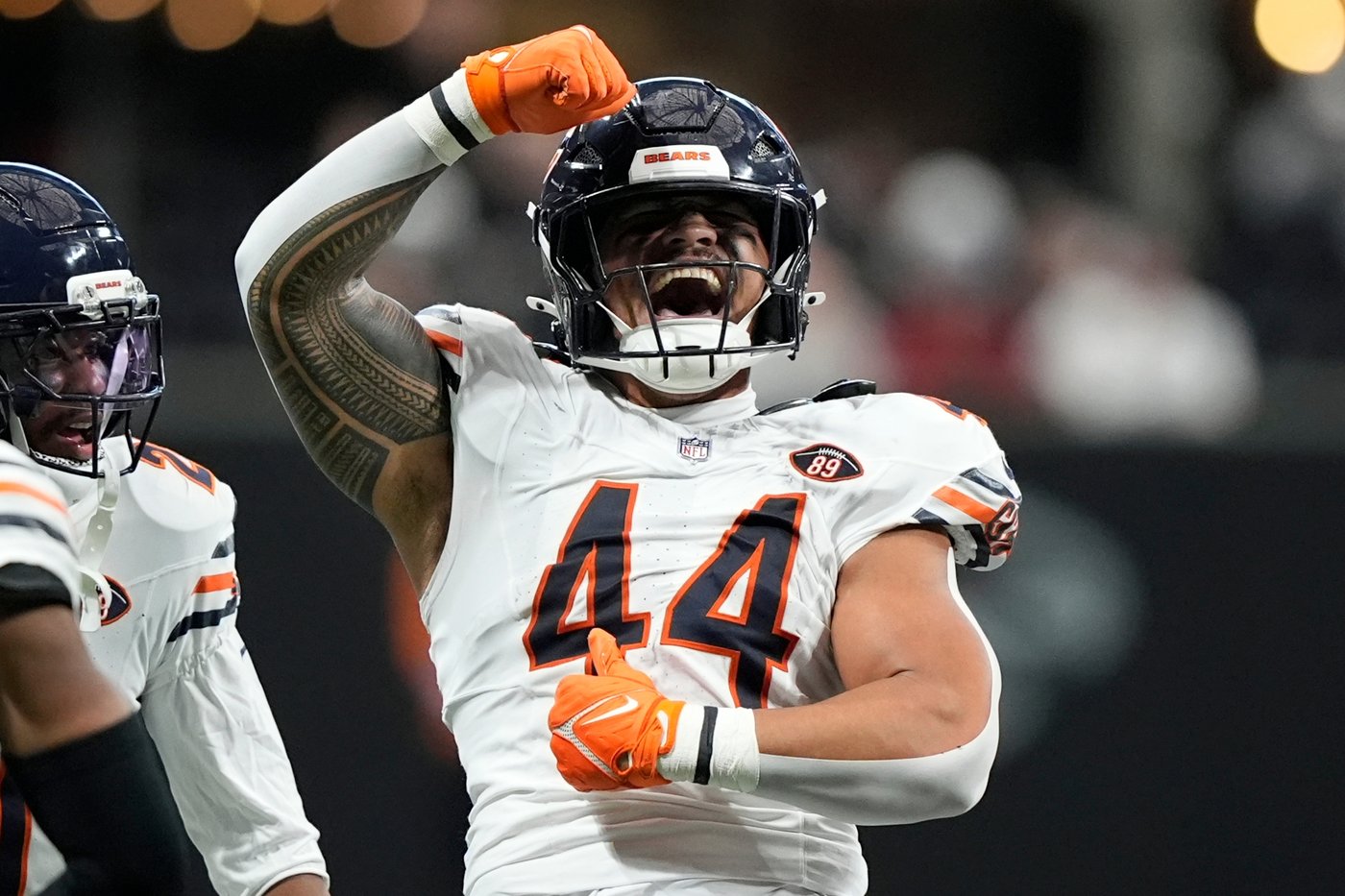 Caleb Williams completes first 12 passes in return after missing 3 games as Bears top Falcons 31-23 | iNFOnews.ca
