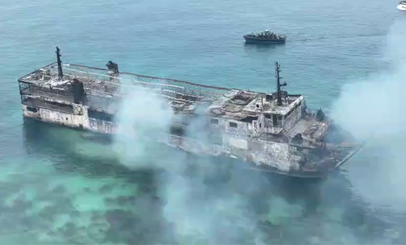 Fire on passenger ferry in Philippines leaves dozens missing and at least 5 dead | iNFOnews.ca Fire on passenger ferry in Philippines leaves dozens missing and at least 5 dead | iNFOnews.ca