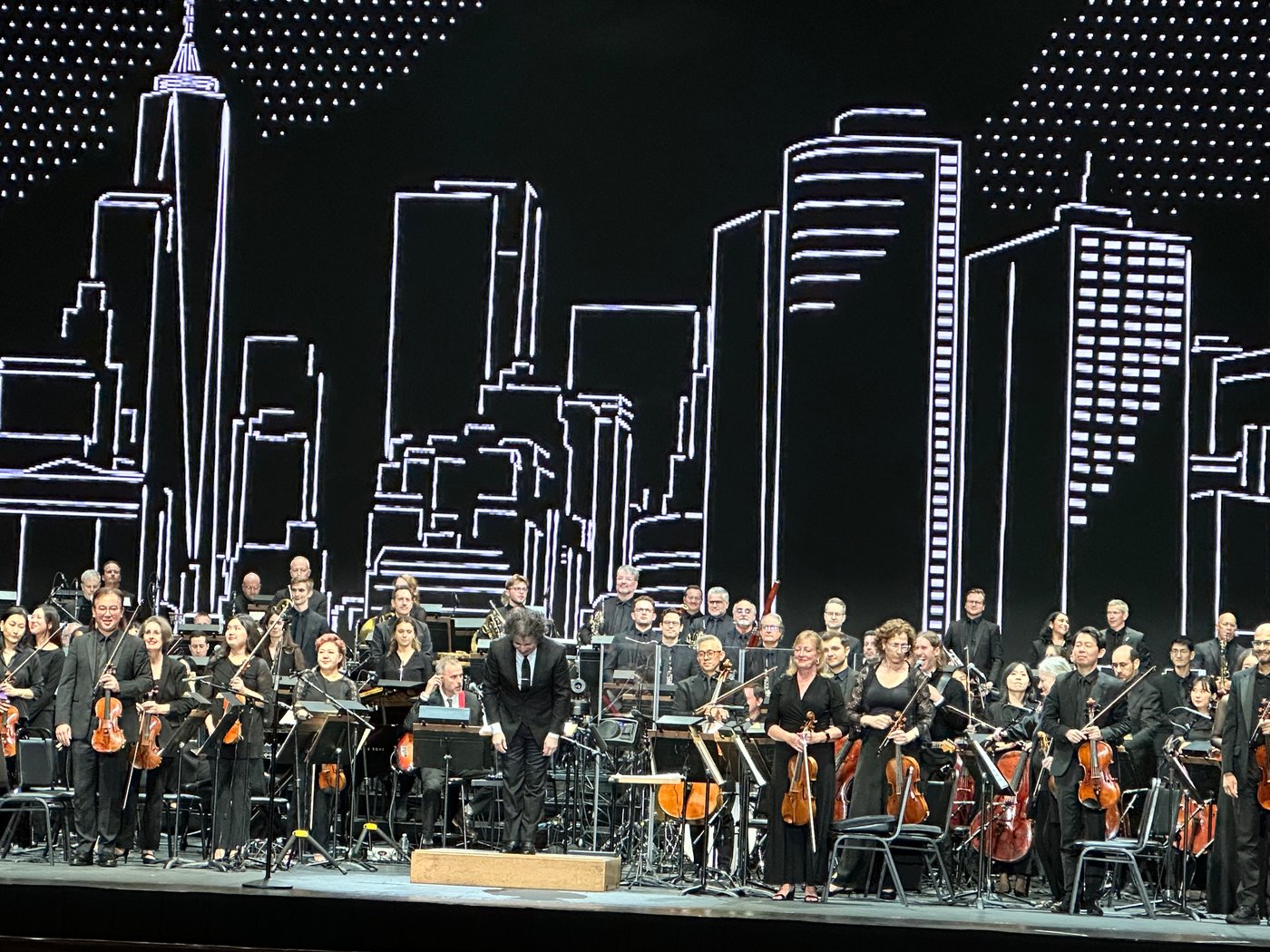 After gaining acclaim in Los Angeles, conductor Gustavo Dudamel takes on New York | iNFOnews.ca