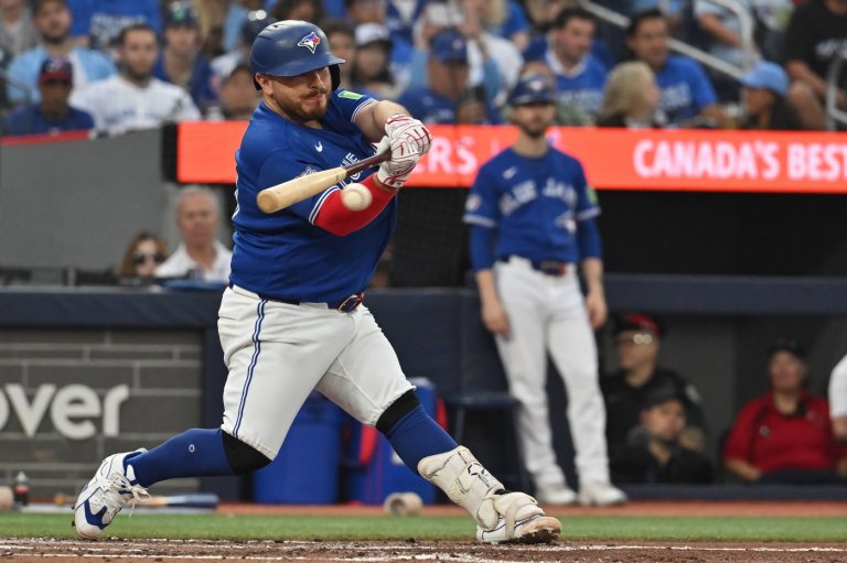 Rays belt three homers to down Blue Jays 7-1 to open four-game series | iNFOnews.ca