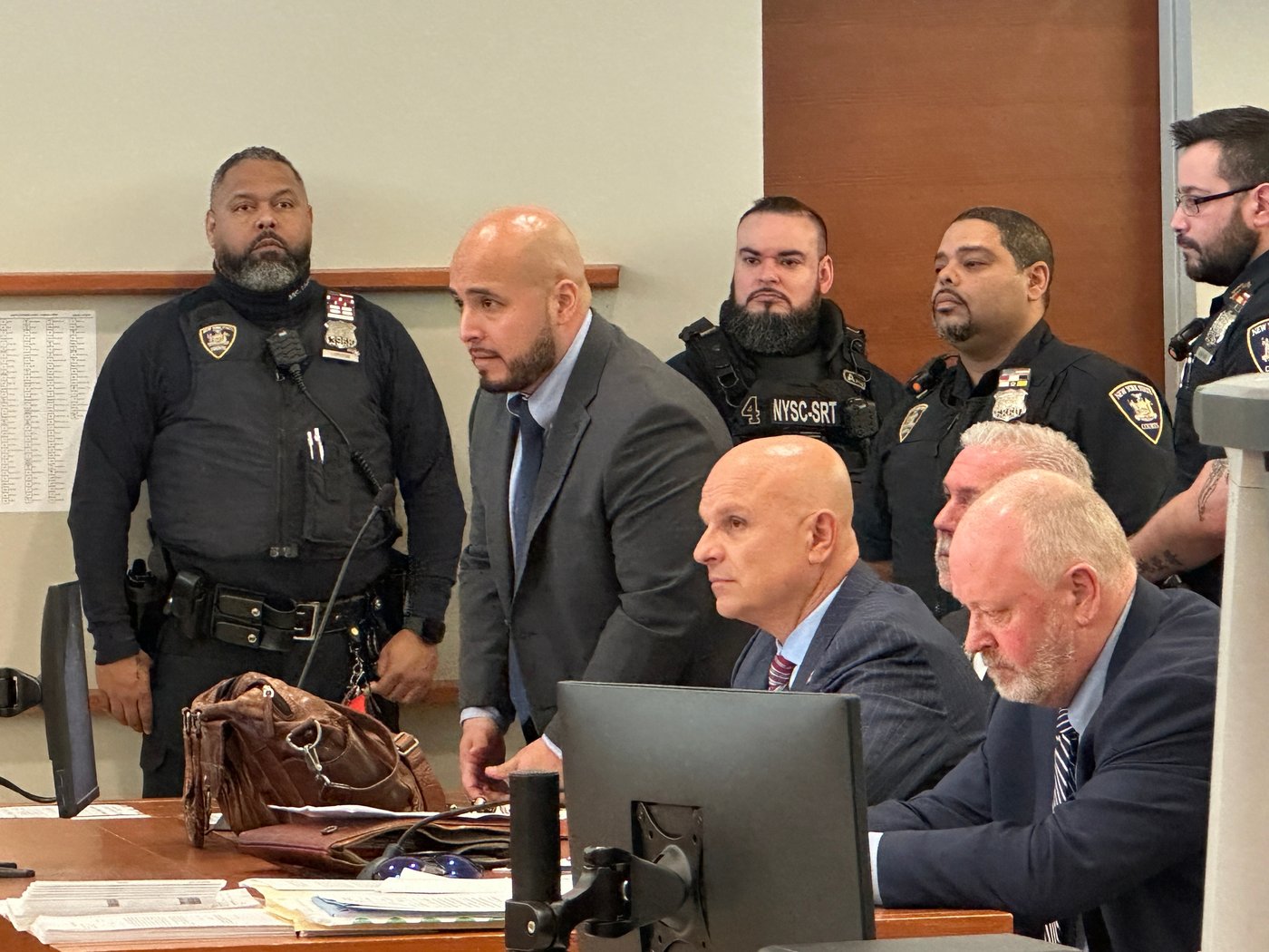 Ex-NYPD sergeant freed from jail while he appeals his conviction for deadly cooler throw | iNFOnews.ca
