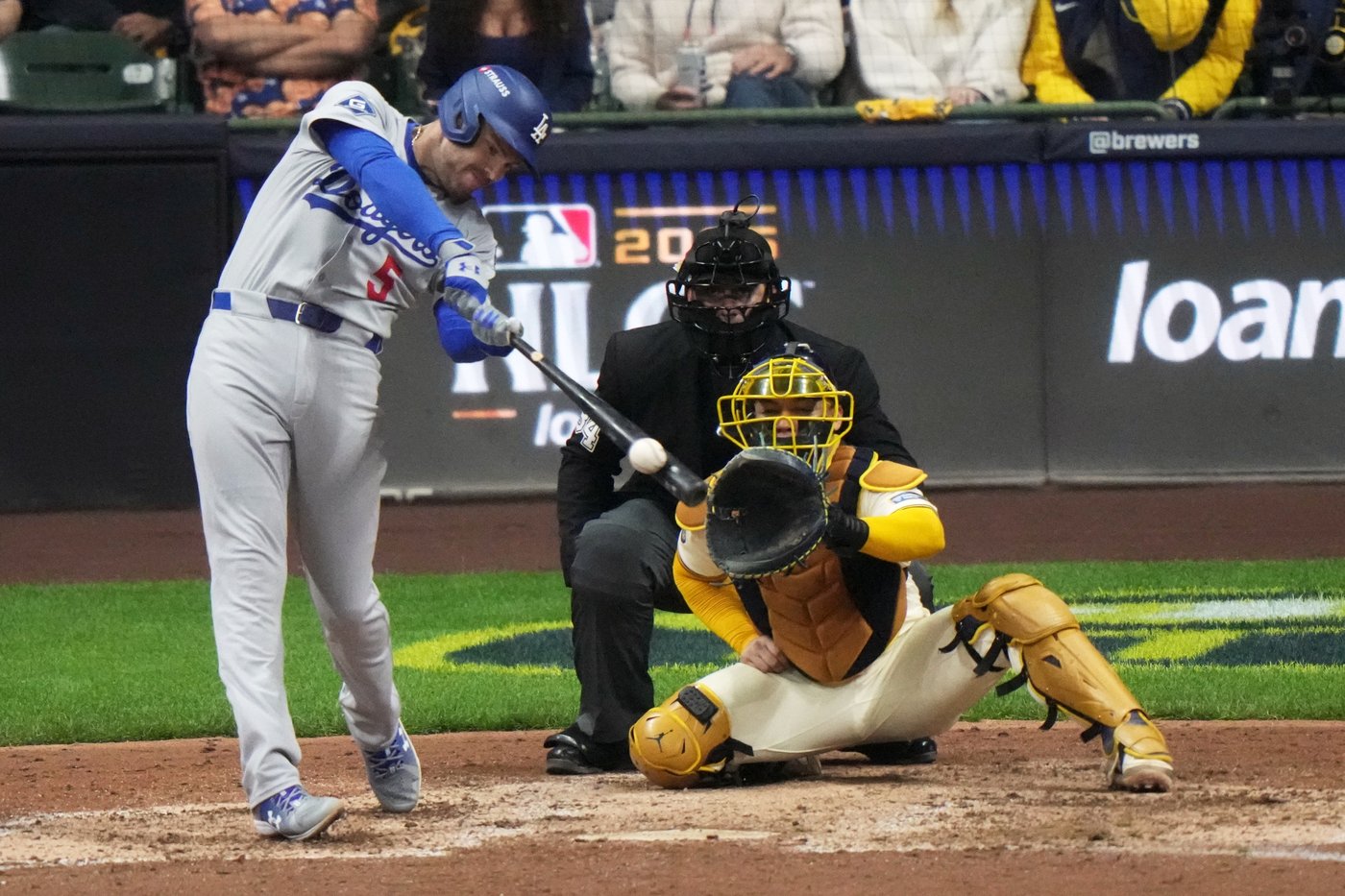 Snell spectacular and Dodgers barely hold on in 9th to beat Brewers 2-1 in NLCS opener | iNFOnews.ca