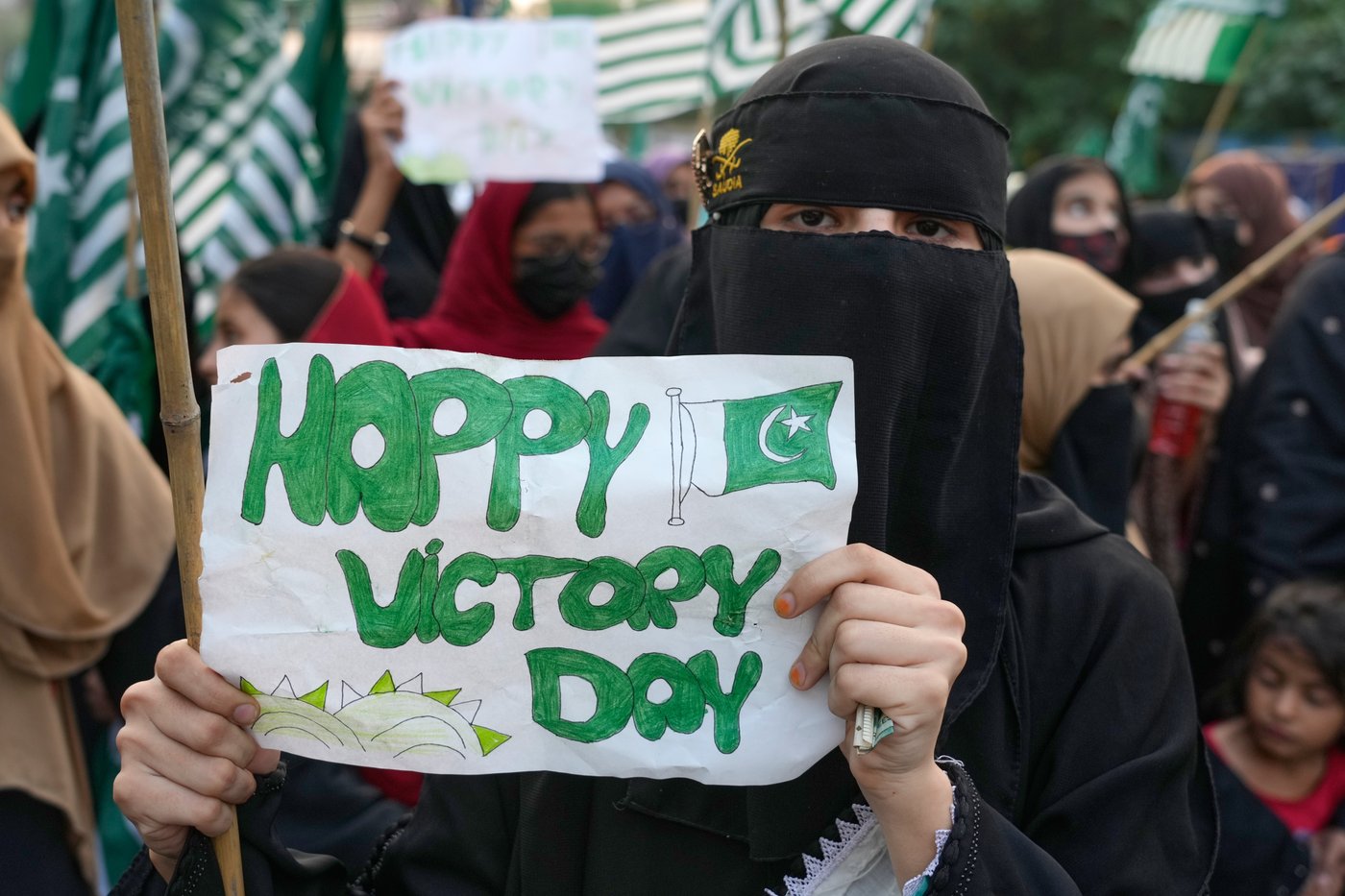 Pakistan warns of strong response to any attack on anniversary of clash with India | iNFOnews.ca