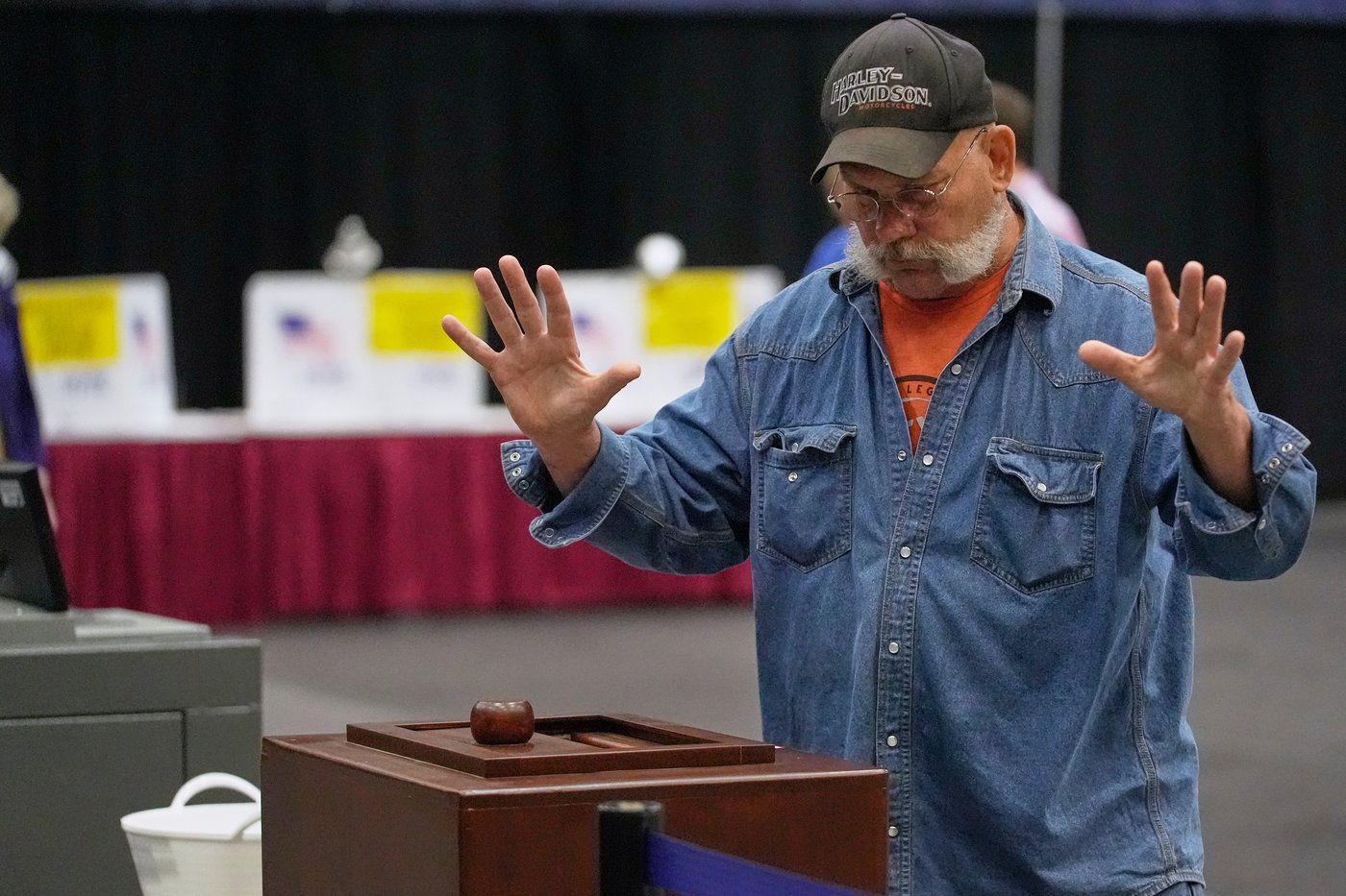 Maine counts ranked choice ballots to determine nominees for governor and a US House race | iNFOnews.ca