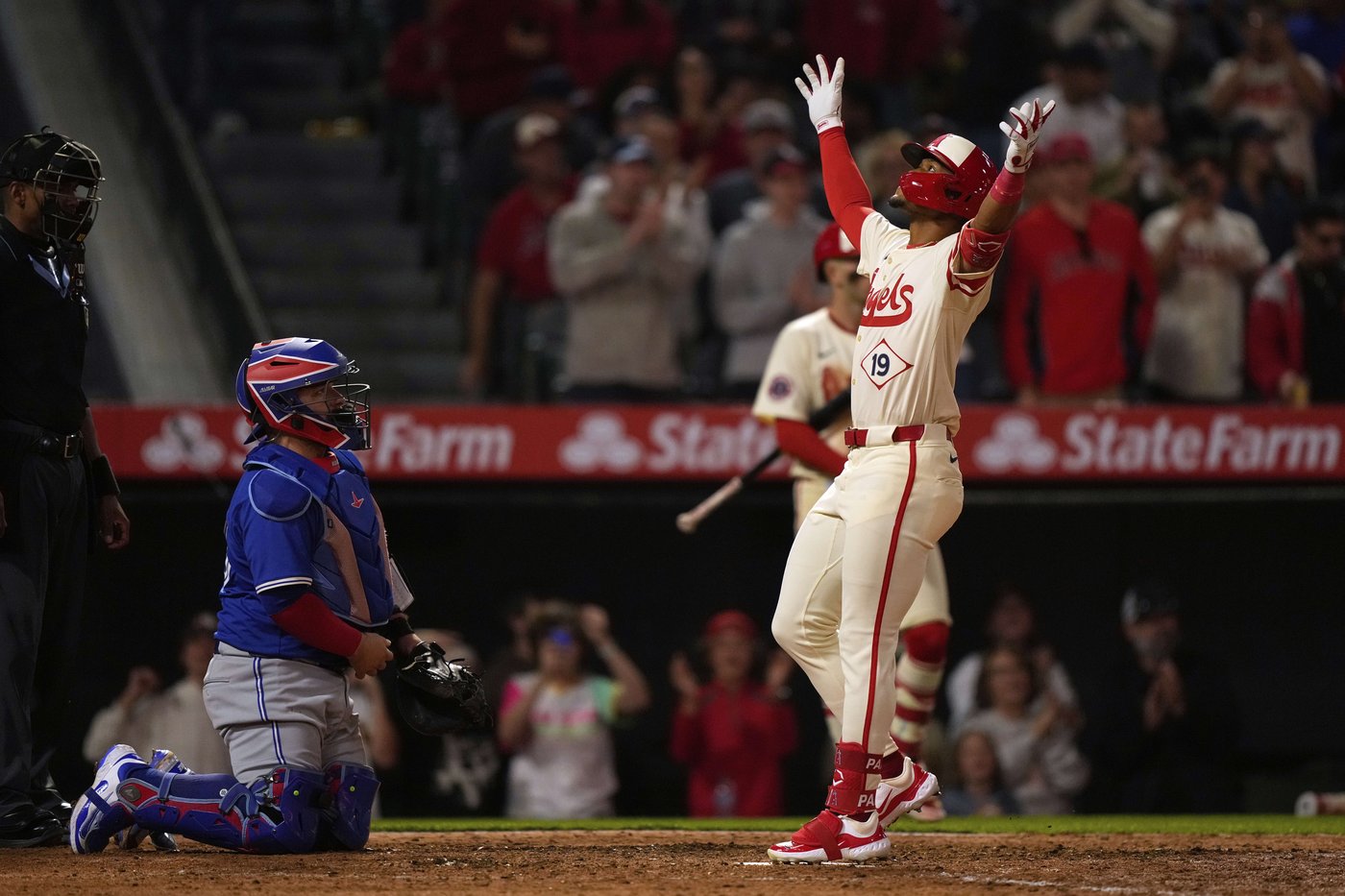 Jorge Soler's 3-run double in the 9th inning gives Angels 5-4 win over Blue Jays | iNFOnews.ca Jorge Soler's 3-run double in the 9th inning gives Angels 5-4 win over Blue Jays | iNFOnews.ca