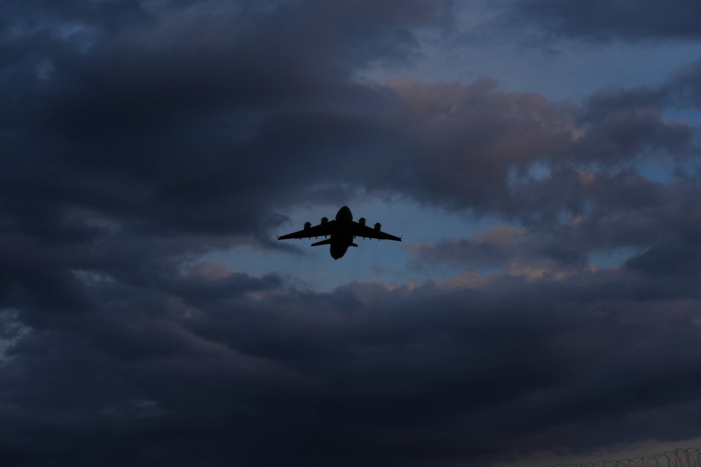 Photos show US-Israeli strikes and Iran's response | iNFOnews.ca