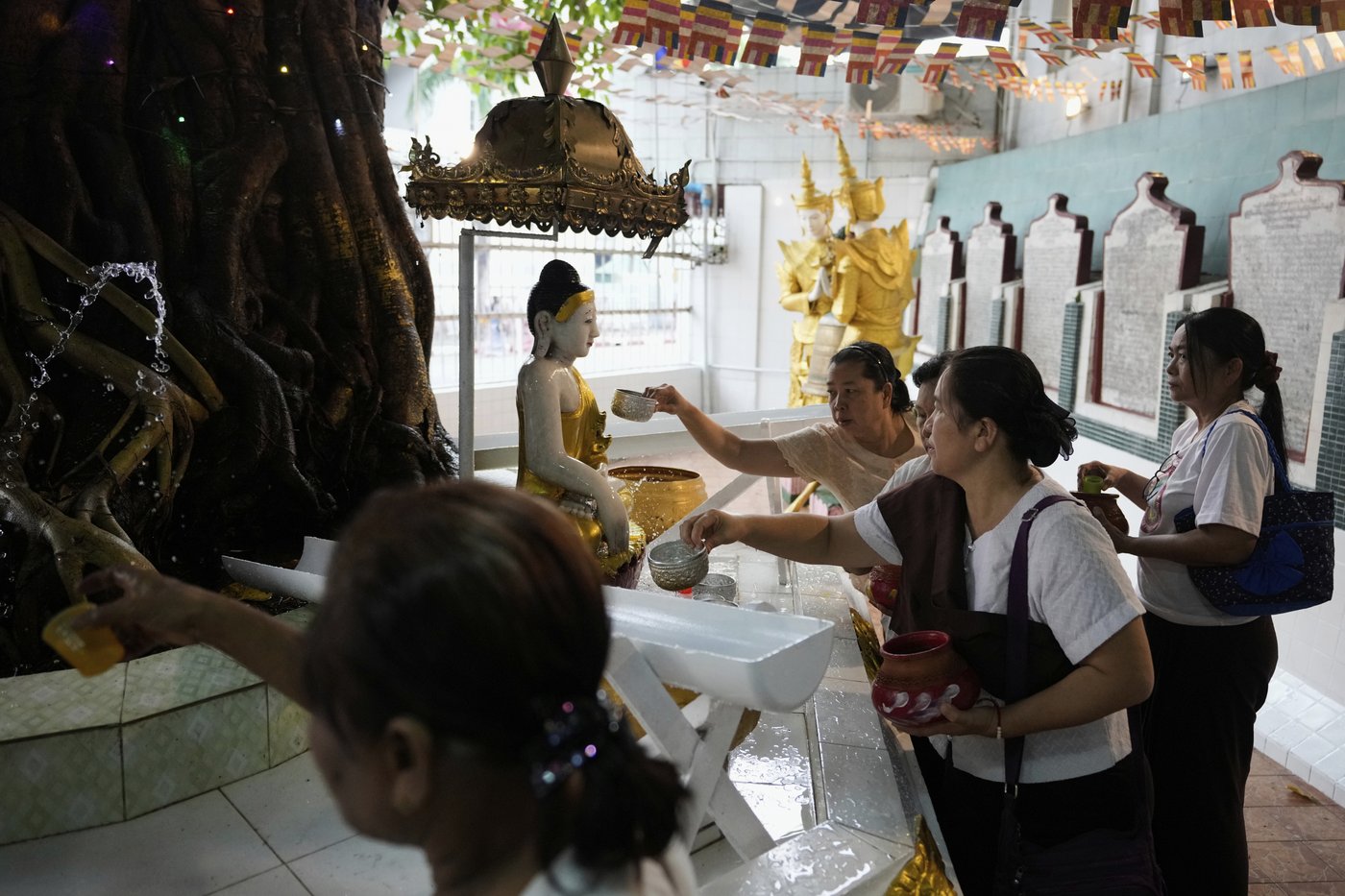 PHOTO COLLECTION: Buddha Birthday | iNFOnews.ca