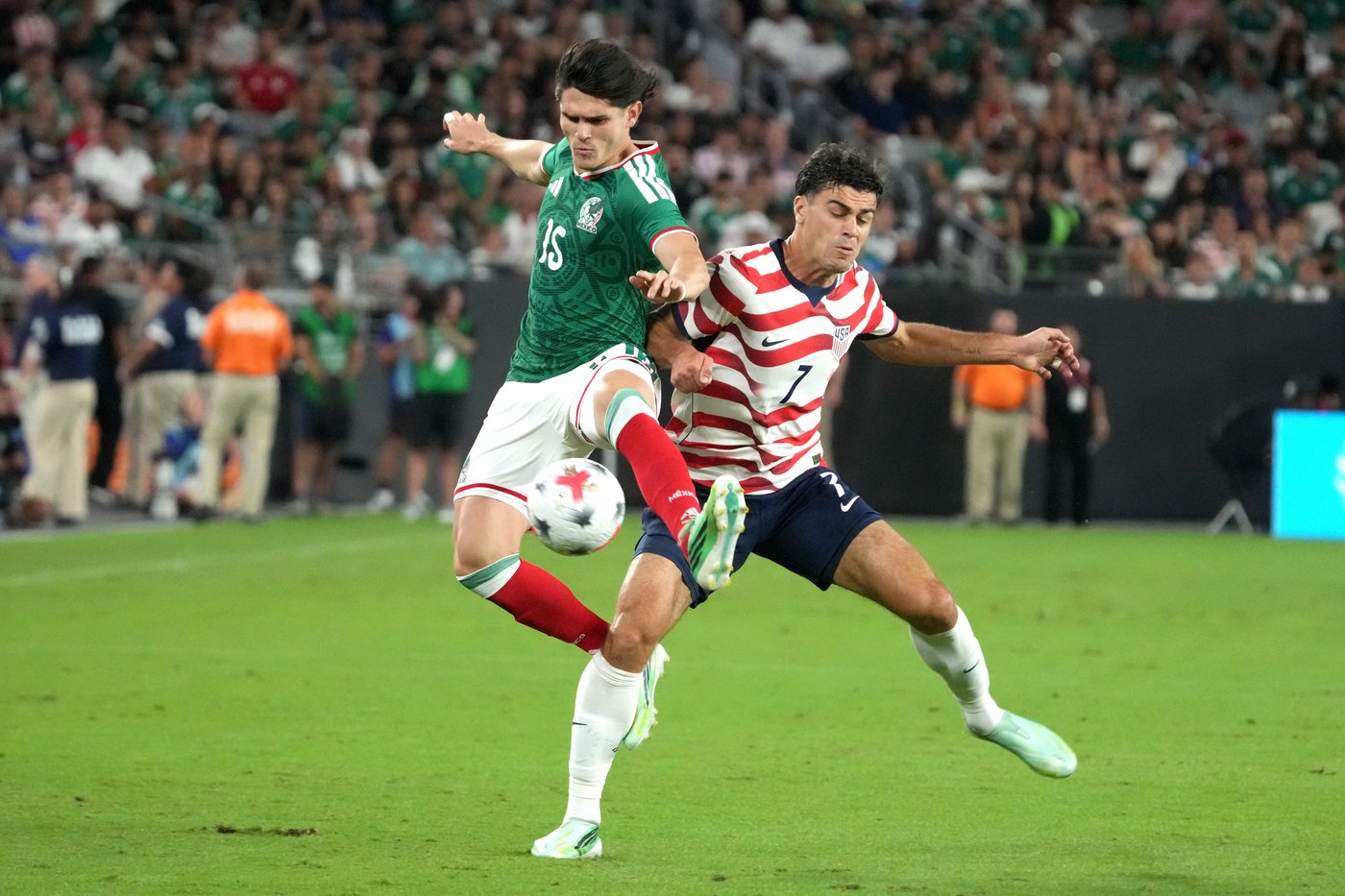 Cavan Sullivan -- just 17 years old -- becomes youngest USMNT player to score in 3-0 win vs. Mexico | iNFOnews.ca Cavan Sullivan -- just 17 years old -- becomes youngest USMNT player to score in 3-0 win vs. Mexico | iNFOnews.ca