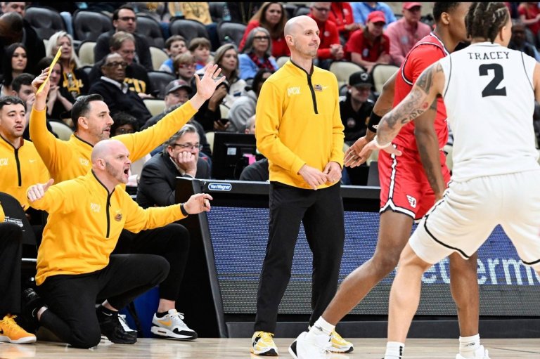 Reaching March Madness has been in the Martelli family business for years, and it is booming at VCU | iNFOnews.ca