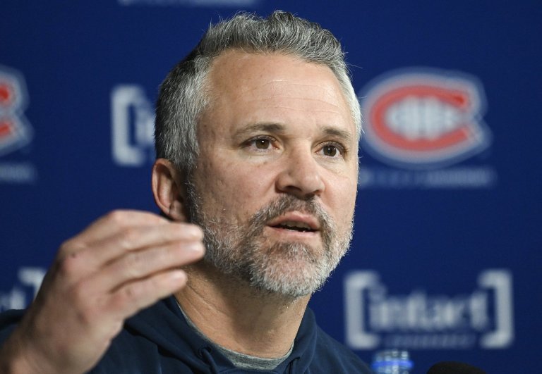 Canadiens' St. Louis faces tough lineup decisions as Gallagher's minutes dwindle | iNFOnews.ca