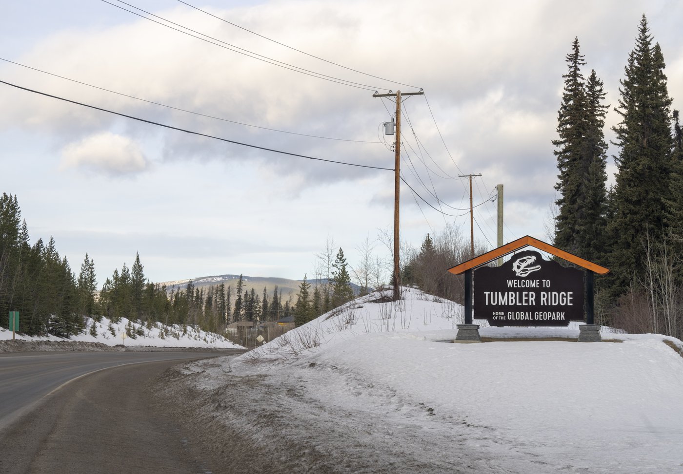 B.C. Conservative MPs Zimmer, Caputo ask for public inquiry into Tumbler Ridge deaths | iNFOnews.ca
