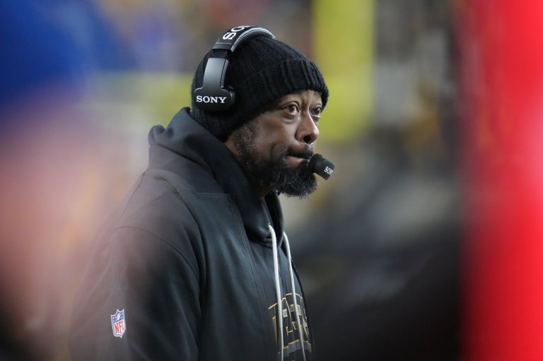 Steelers and Mike Tomlin have been in tight spots before, but never quite like this | iNFOnews.ca