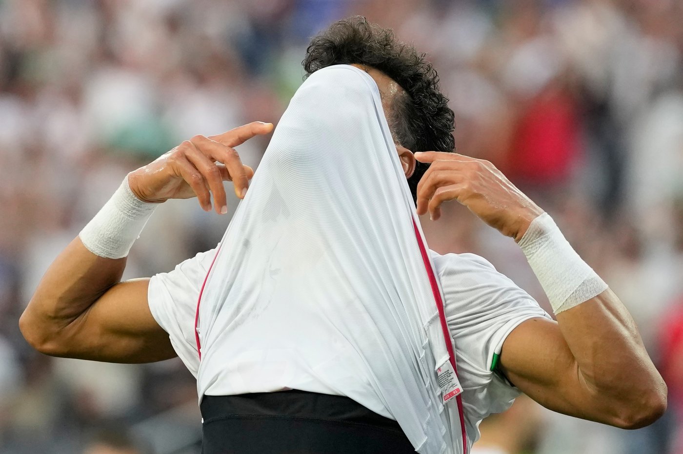 Iran coach says team ordered out of US right after 2-2 draw with New Zealand in World Cup opener | iNFOnews.ca