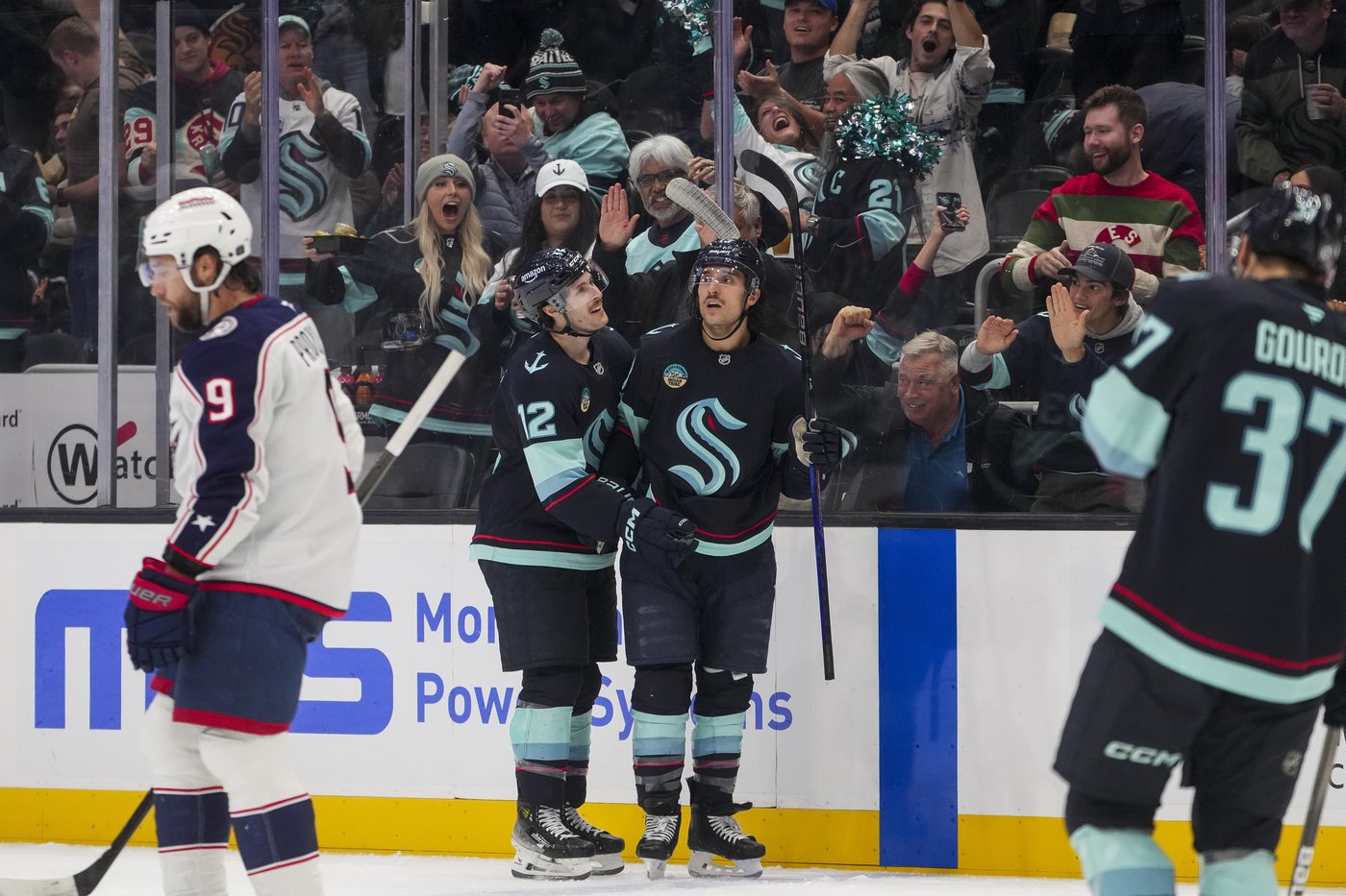 Kraken score twice in 10 seconds, defeat Blue Jackets 5-2 | iNFOnews.ca