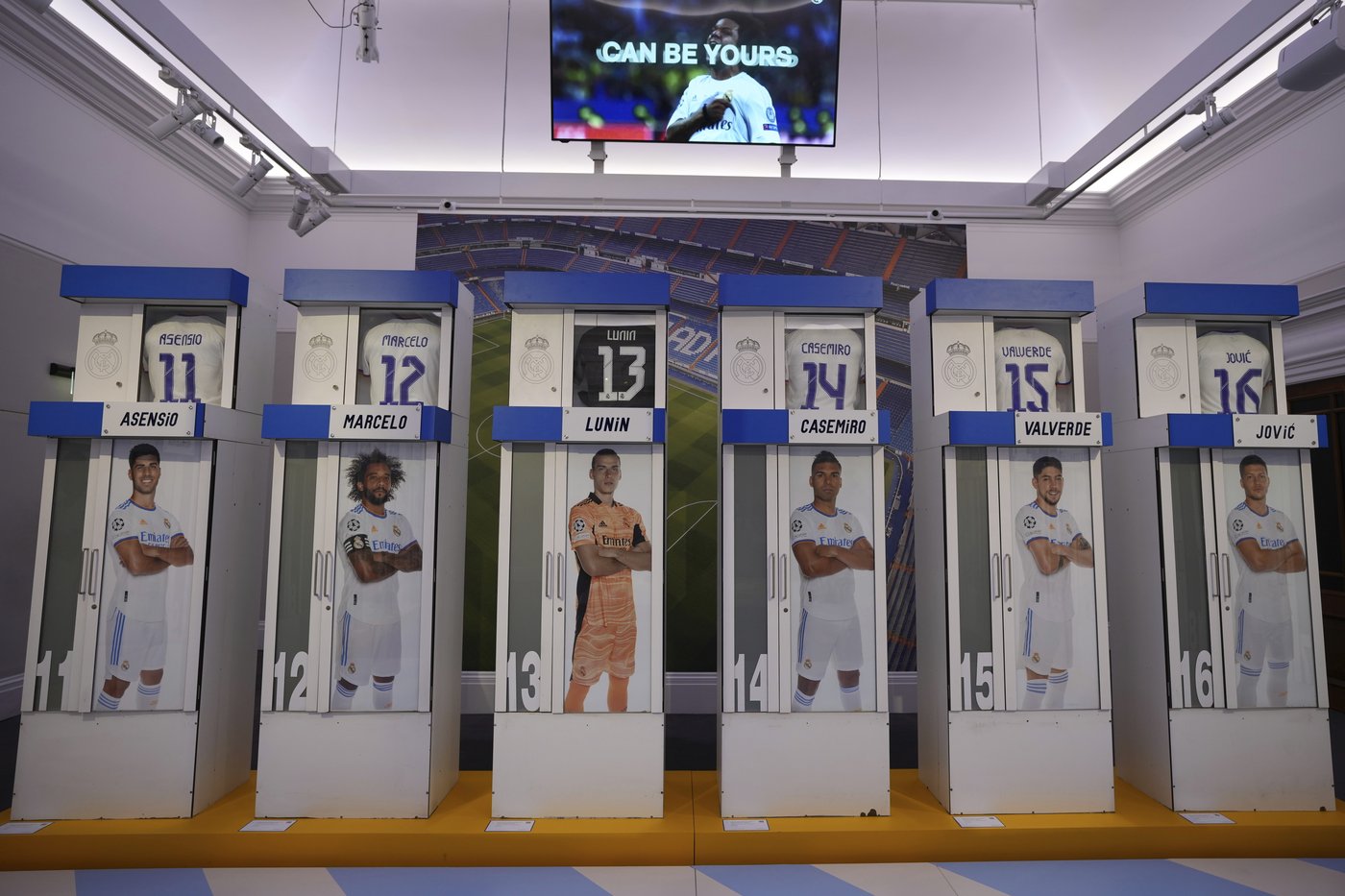 Lockers used by Ronaldo, Beckham and other Real Madrid stars are up for auction | iNFOnews.ca