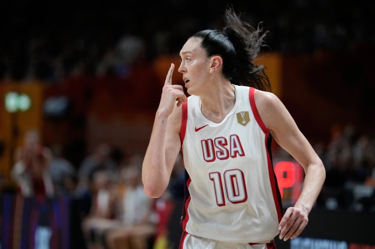 Breanna Stewart sparks US to 105-64 rout of Czech Republic after a scare vs Italy | iNFOnews.ca