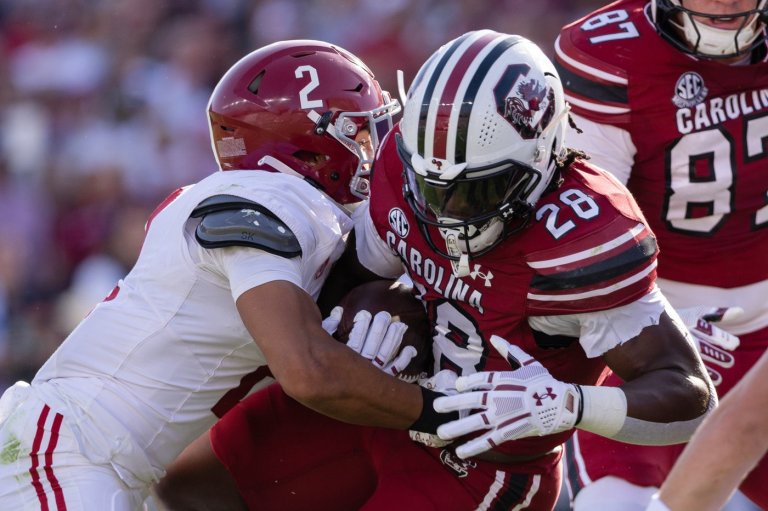 Germie Bernard's 2 late TDs help No. 4 Alabama rally past South Carolina 29-22 | iNFOnews.ca Germie Bernard's 2 late TDs help No. 4 Alabama rally past South Carolina 29-22 | iNFOnews.ca