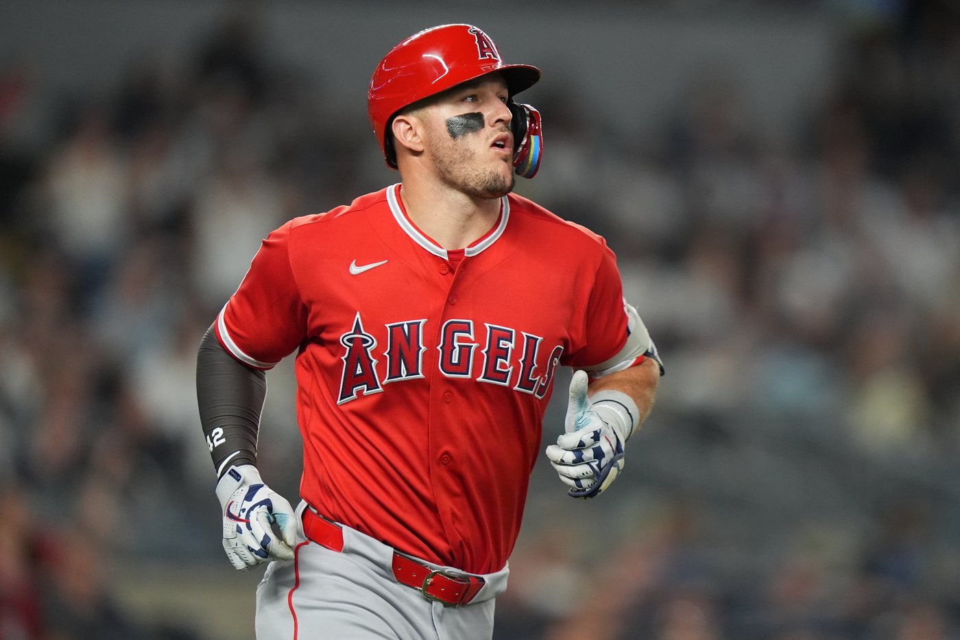 Angels misplay infield popup in 9th and blow lead against Yankees in agonizing loss | iNFOnews.ca