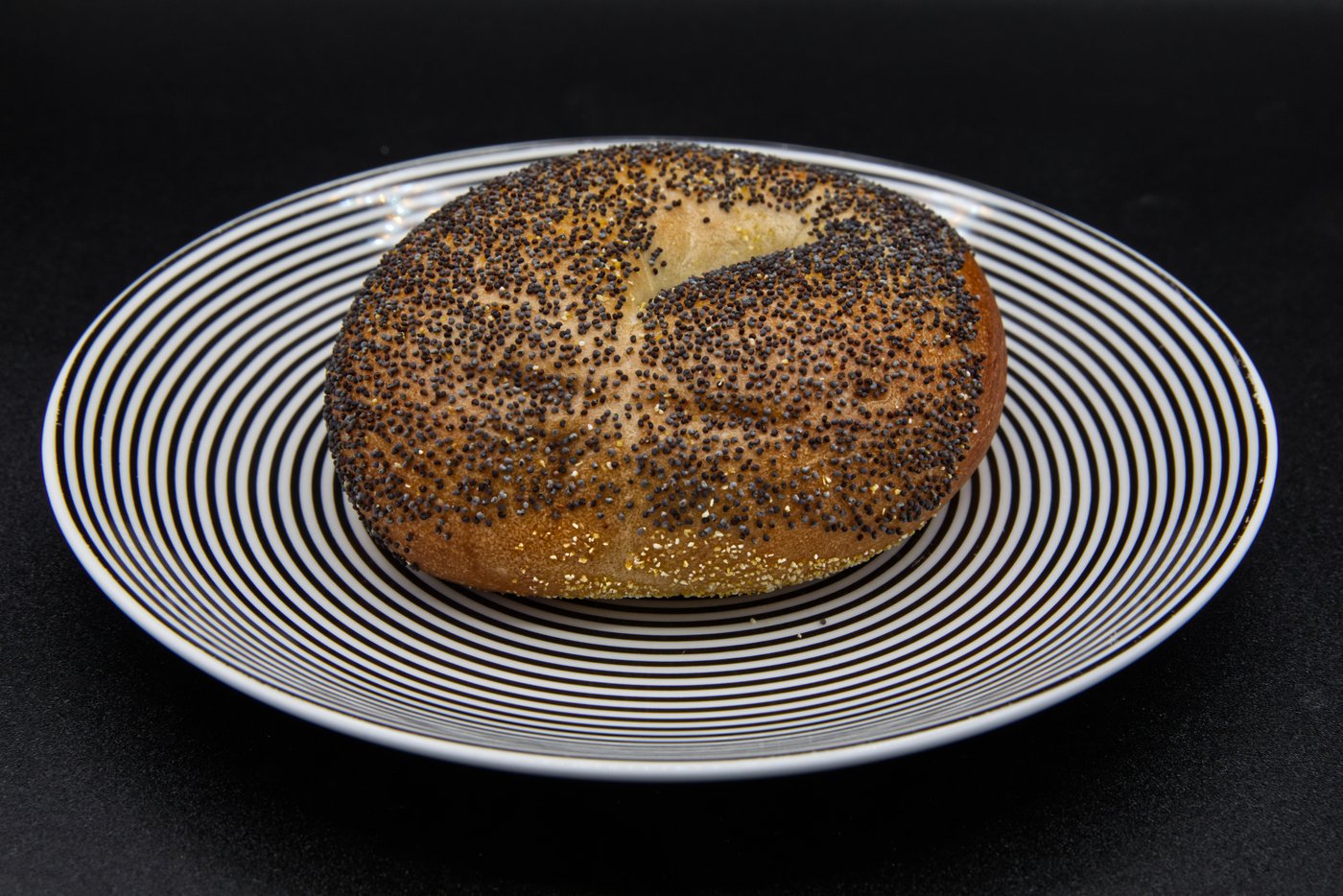 The bagel’s journey from Jewish immigrant food to American breakfast staple | iNFOnews.ca