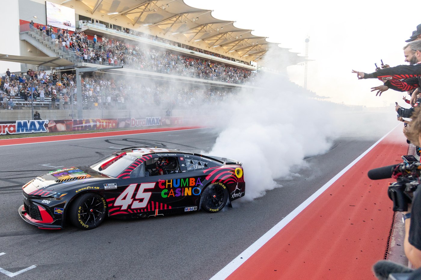 Tyler Reddick makes NASCAR history at COTA with 3rd straight win to start the season | iNFOnews.ca Tyler Reddick makes NASCAR history at COTA with 3rd straight win to start the season | iNFOnews.ca