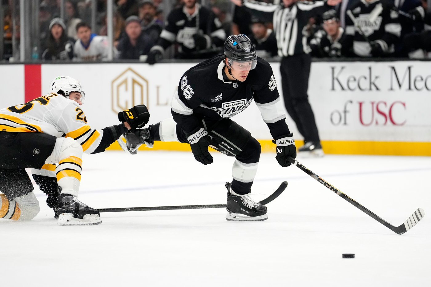 Morgan Geekie scores twice to tie for NHL goals lead, Bruins beat Kings 2-1 in OT | iNFOnews.ca Morgan Geekie scores twice to tie for NHL goals lead, Bruins beat Kings 2-1 in OT | iNFOnews.ca