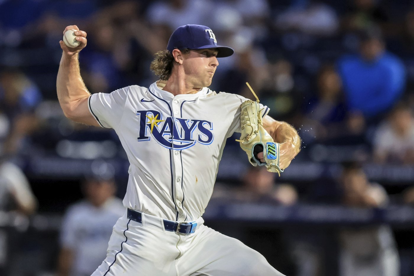 Blue Jays beat fading Rays 6-5 for 6th straight win, close in on AL East title | iNFOnews.ca