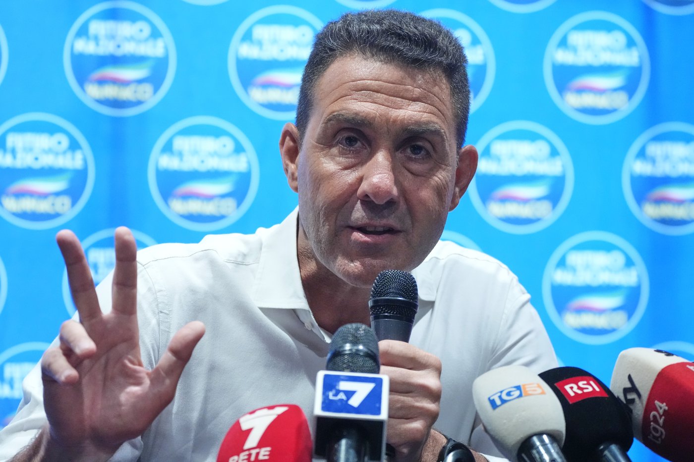 Italy’s Meloni faces a dilemma as challenger 'Il Generale' Vannacci rises | iNFOnews.ca Italy’s Meloni faces a dilemma as challenger 'Il Generale' Vannacci rises | iNFOnews.ca