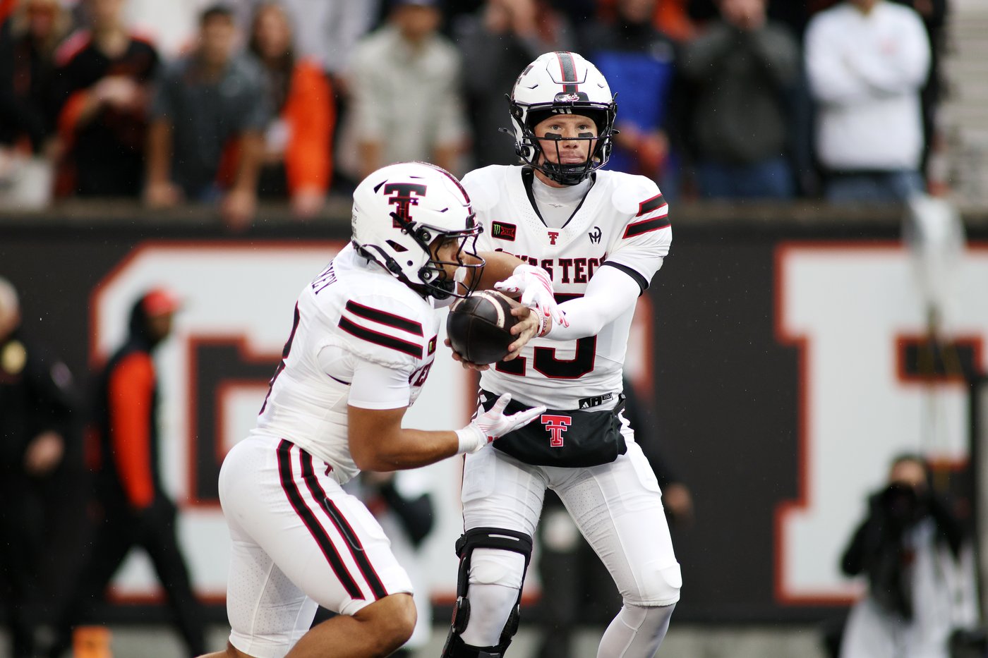 Hammond throws go-ahead touchdown pass and No. 13 Texas Tech downs Oregon State 35-24 | iNFOnews.ca Hammond throws go-ahead touchdown pass and No. 13 Texas Tech downs Oregon State 35-24 | iNFOnews.ca