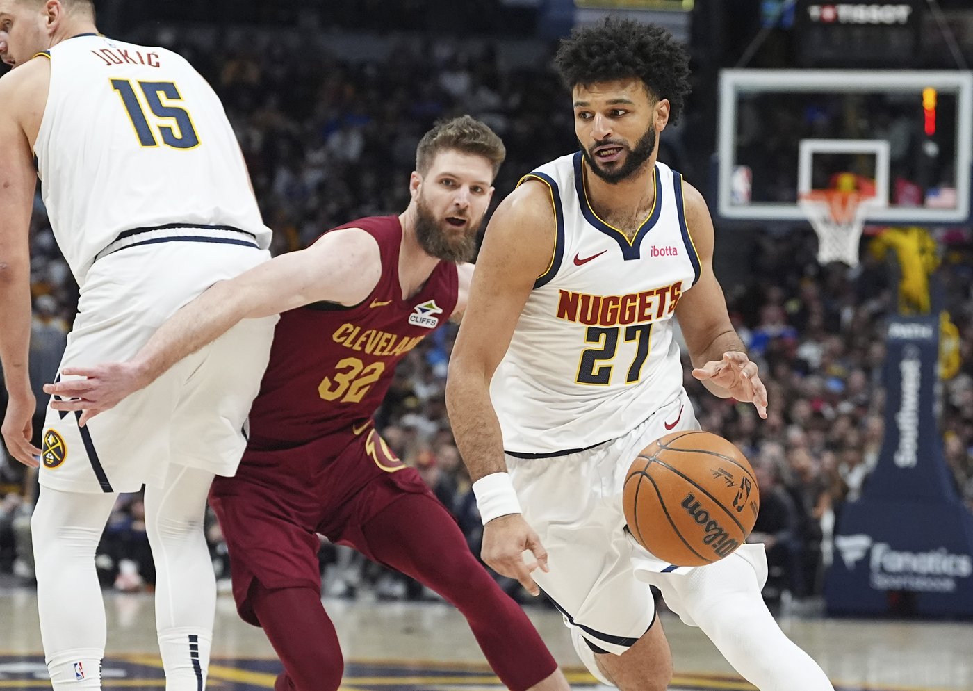 Mitchell scores 33, Cavs beat Nuggets 149-135 for 6th straight win | iNFOnews.ca