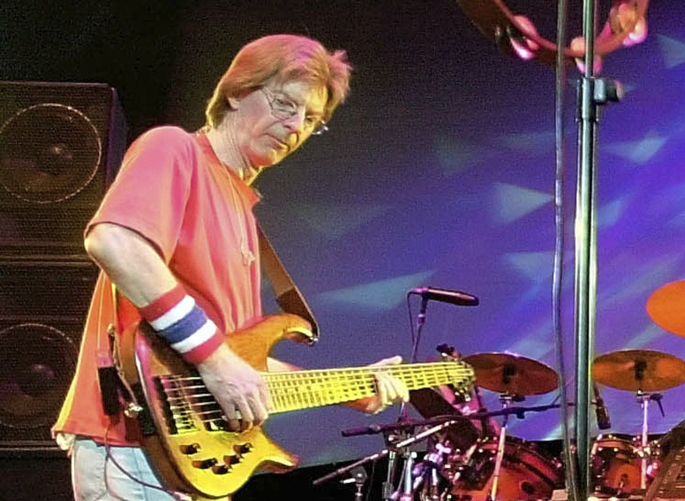 Phil Lesh, founding member of Grateful Dead and influential bassist, has died at 84 | iNFOnews.ca