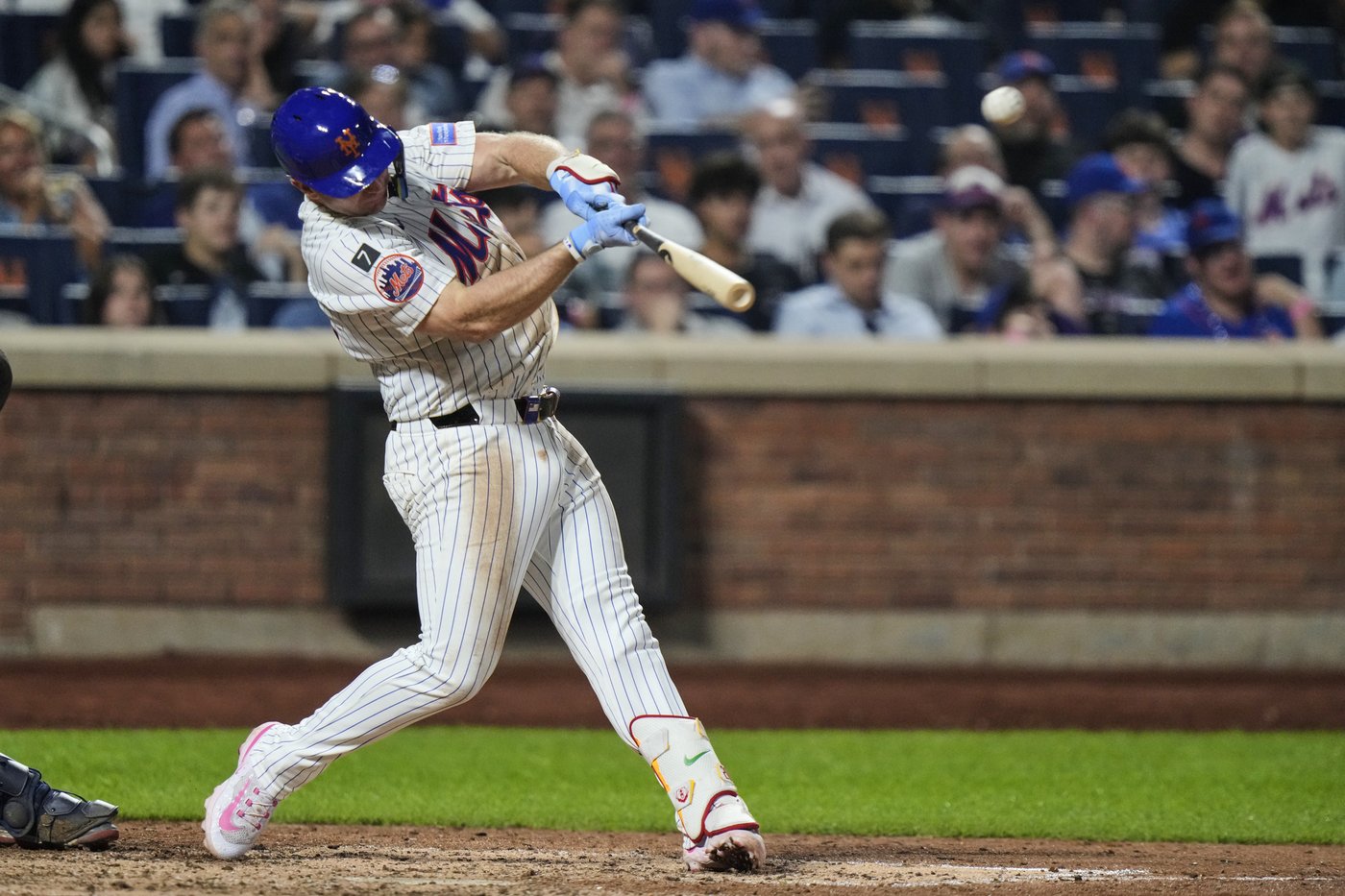 Alonso homers twice, including his franchise-record 253rd, to power Mets past Braves 13-5 | iNFOnews.ca Alonso homers twice, including his franchise-record 253rd, to power Mets past Braves 13-5 | iNFOnews.ca