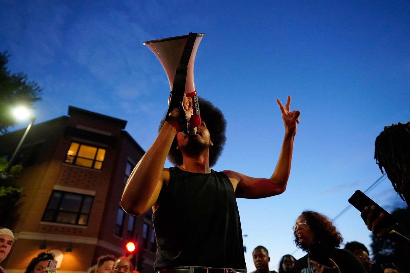 The top photos of the day by AP photojournalists | iNwheels
