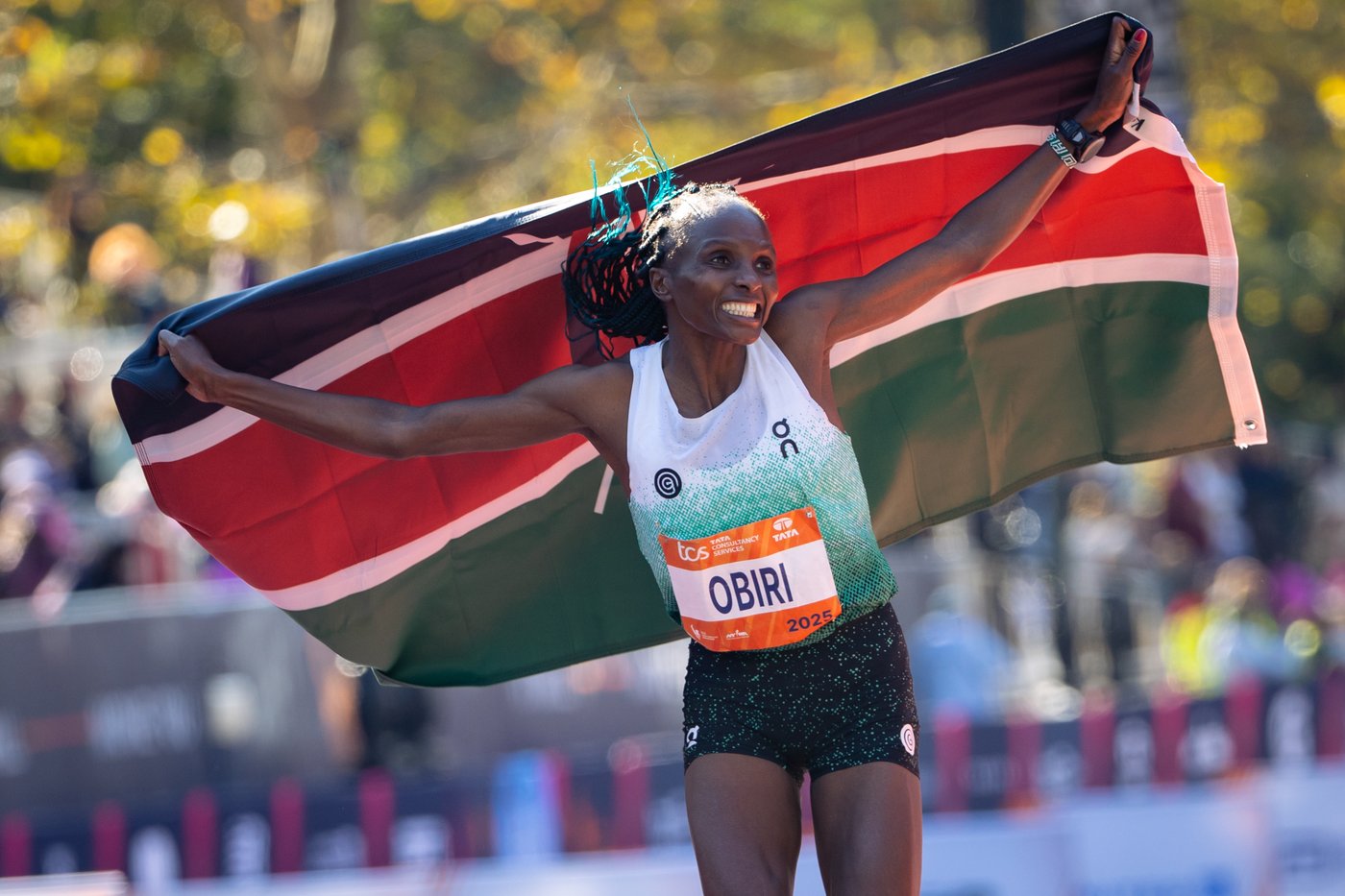 Obiri sets women's NYC Marathon course record, Kipruto wins men's race by a fraction of a second | iNFOnews.ca Obiri sets women's NYC Marathon course record, Kipruto wins men's race by a fraction of a second | iNFOnews.ca