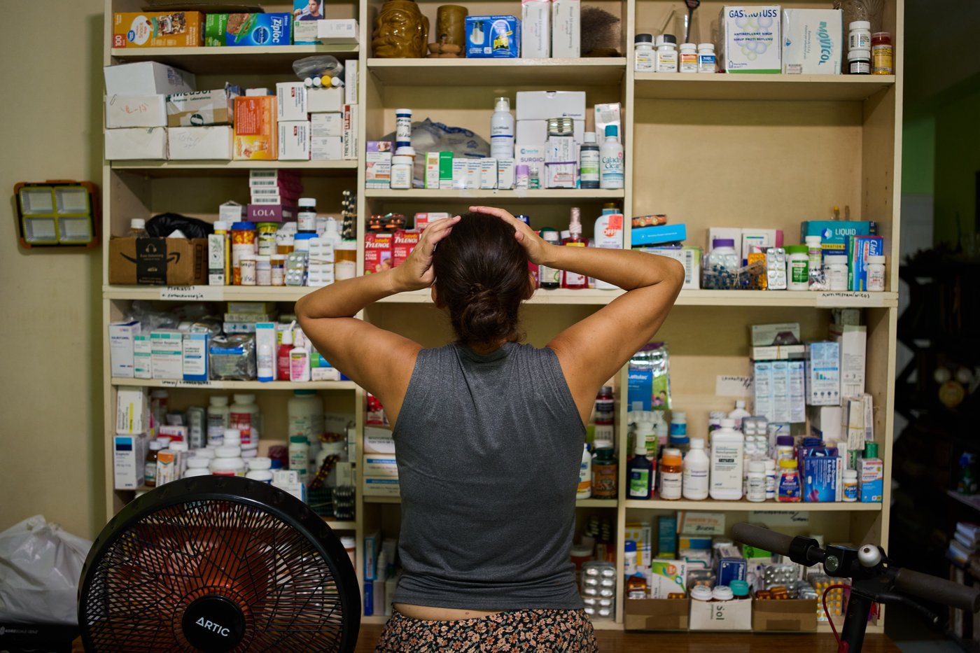 Cubans turn to free community pharmacies as medicines grow scarce | iNFOnews.ca