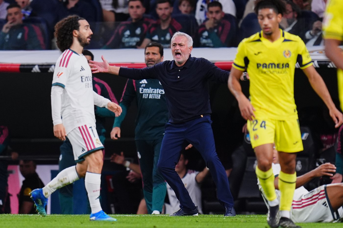 Real Madrid's Vinícius red-carded for pulling hair of Villarreal player | iNFOnews.ca