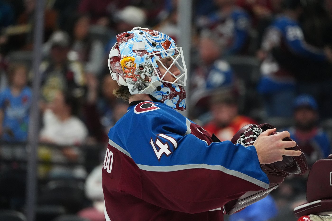 Nazem Kadri scores twice as part of a 26-shot, 5-goal 1st period to help Avalanche beat Flames 9-2 | iNFOnews.ca Nazem Kadri scores twice as part of a 26-shot, 5-goal 1st period to help Avalanche beat Flames 9-2 | iNFOnews.ca