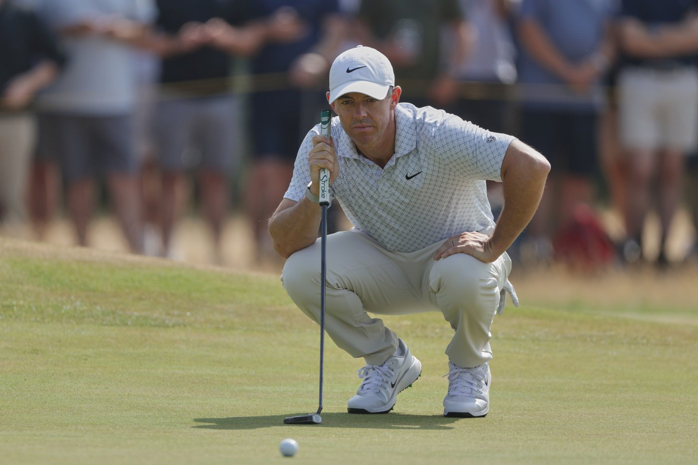 Rory McIlroy makes the cut at British Open but needs a big weekend for a 2nd claret jug | iNFOnews.ca Rory McIlroy makes the cut at British Open but needs a big weekend for a 2nd claret jug | iNFOnews.ca