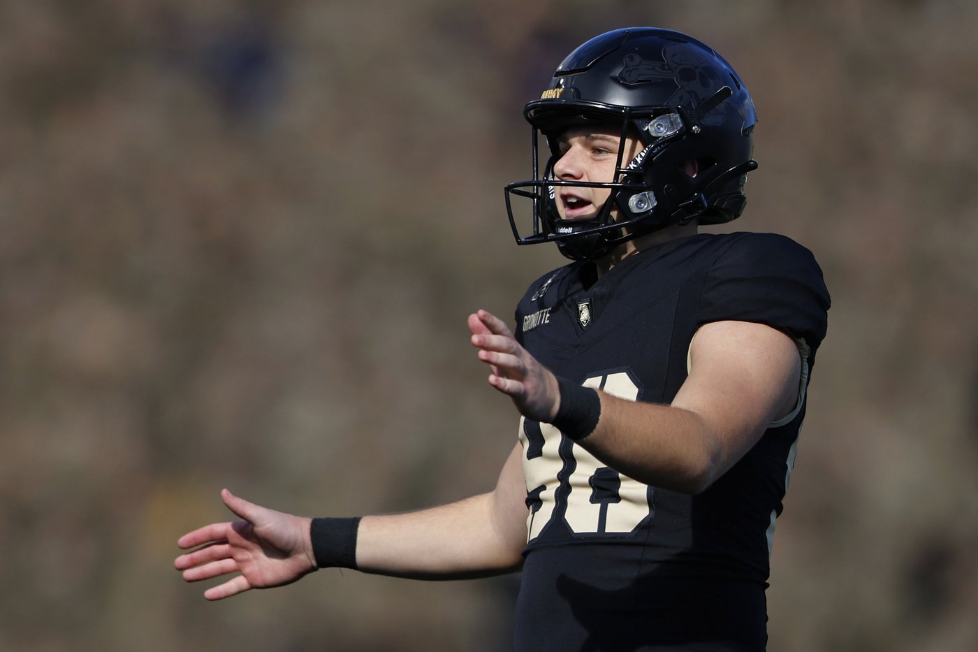 Kanye Udoh scores two touchdowns and leads No. 21 Army over Air Force 20-3 | iNFOnews.ca Kanye Udoh scores two touchdowns and leads No. 21 Army over Air Force 20-3 | iNFOnews.ca