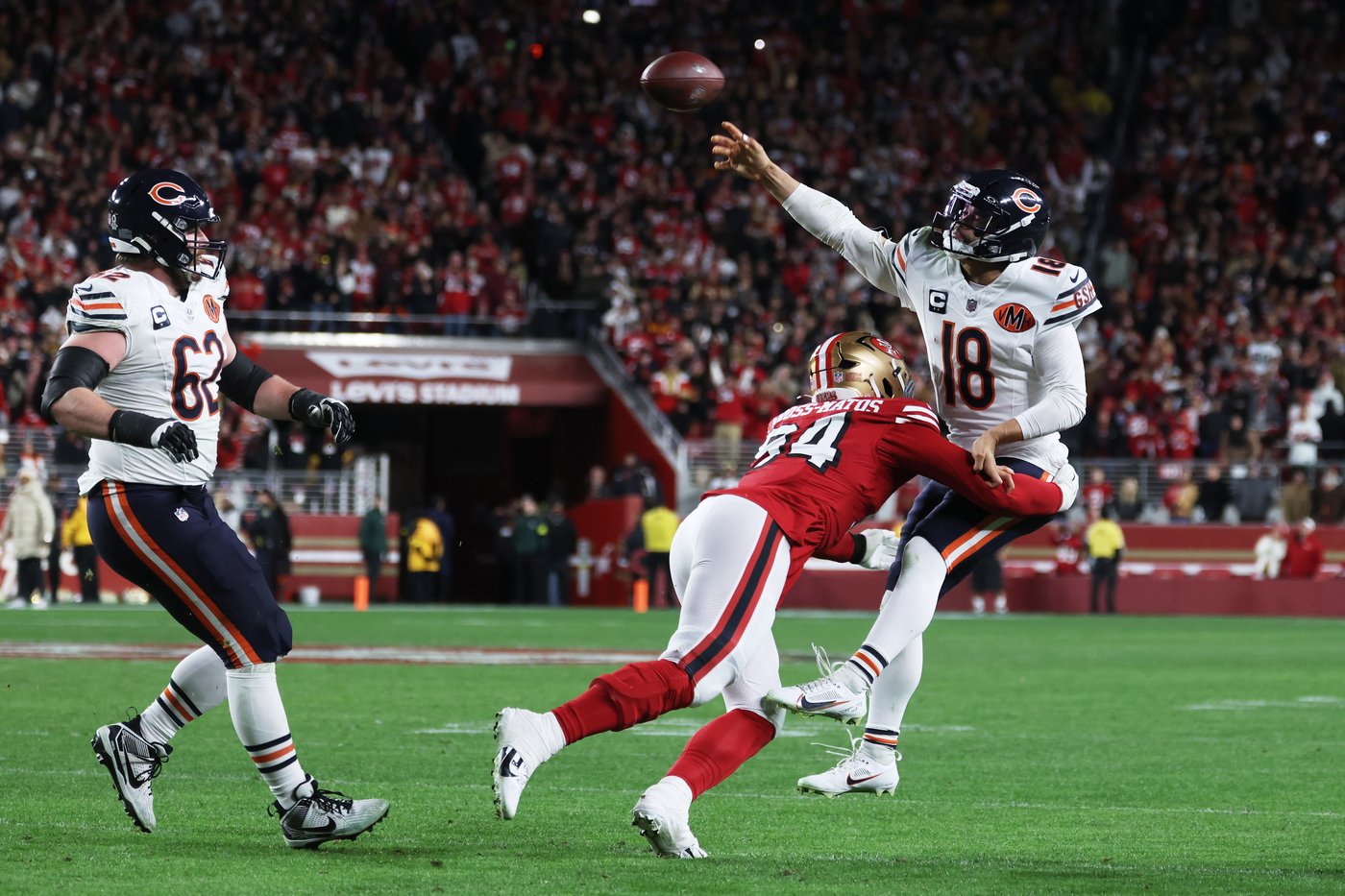 Bears' heartbreaking loss to 49ers costs them chance at top seed in NFC playoffs | iNFOnews.ca Bears' heartbreaking loss to 49ers costs them chance at top seed in NFC playoffs | iNFOnews.ca